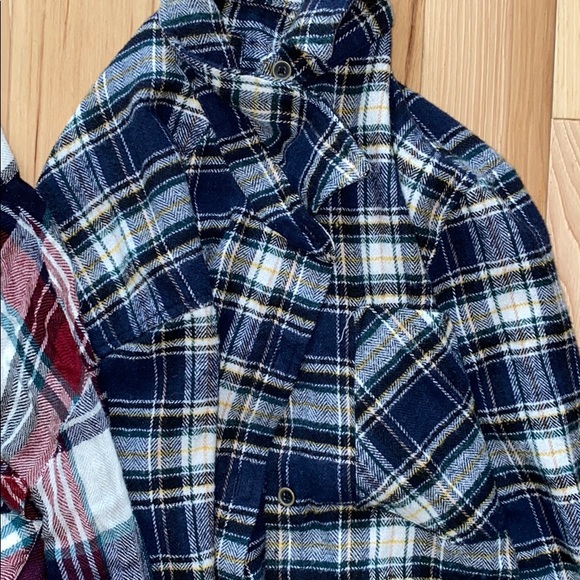 Flannels - Picture 3 of 5